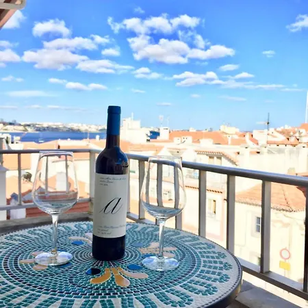 Sea View Wterrace 2 Mins From In Old Town Appartamento