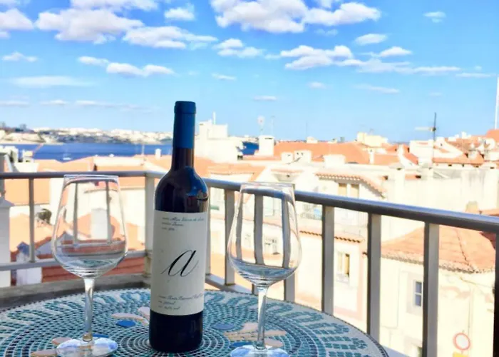Sea View With Balcony 2 Mins From In Old Town Appartamento